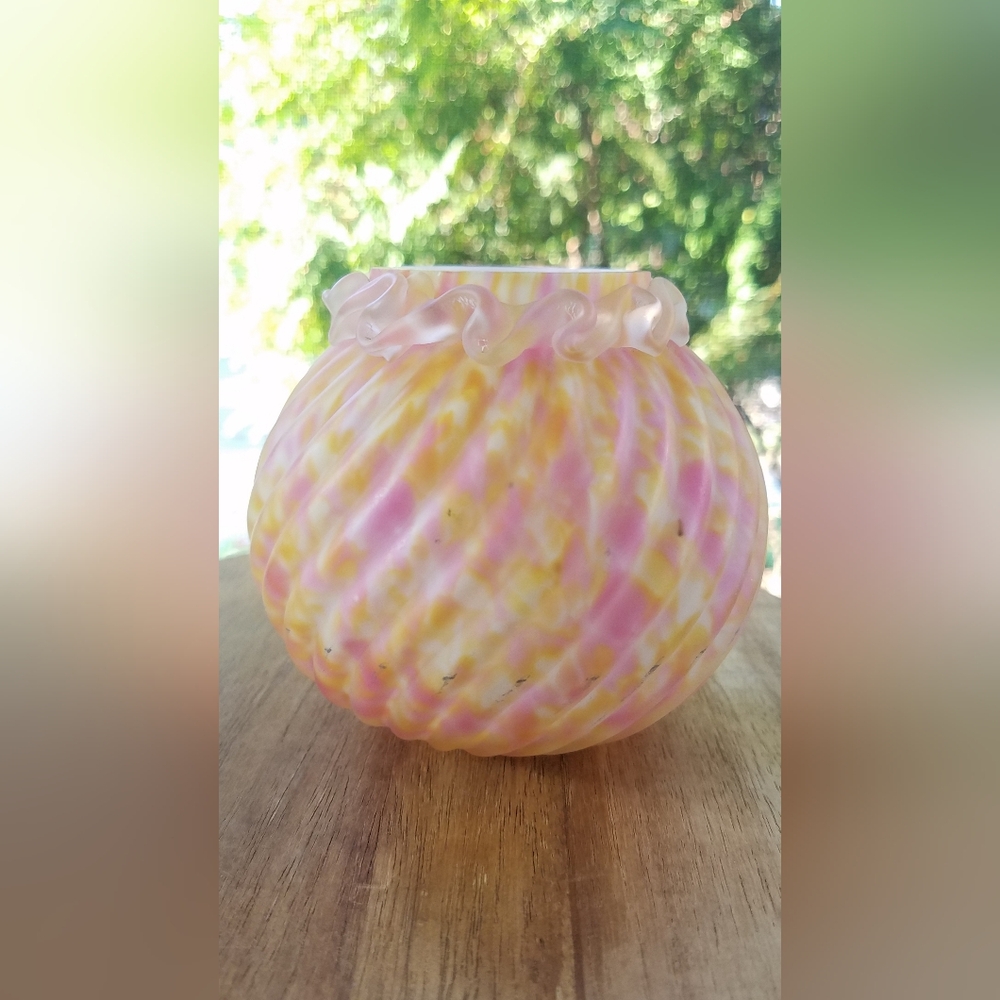 Antique Victorian Pink & Yellow Spatter Satin Glass Vase Franz Welz Czech Glass - Picture 3 of 7